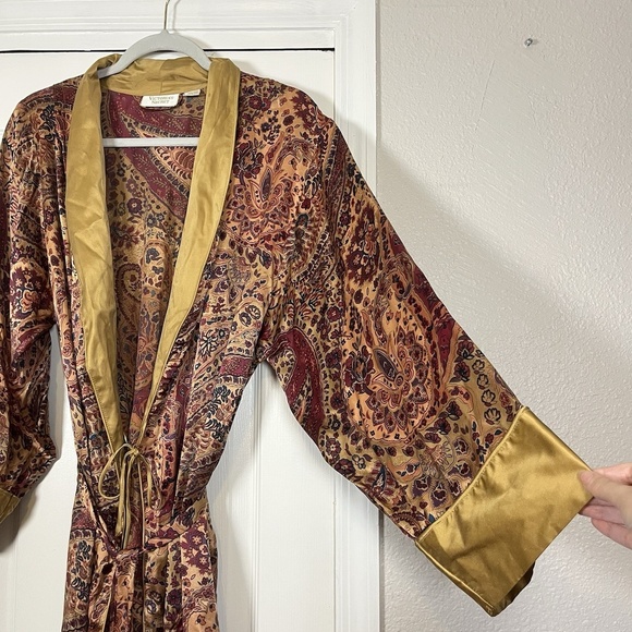 Vintage 1990s Victorias Secret Gold Label Silk Robe Lingerie - Picture 11 of 15